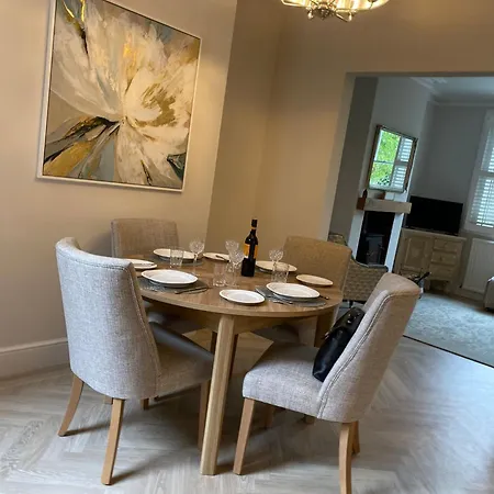 Villa Elegant Luxurious Refurbished Meticulous à Alderley Edge Extérieur photo