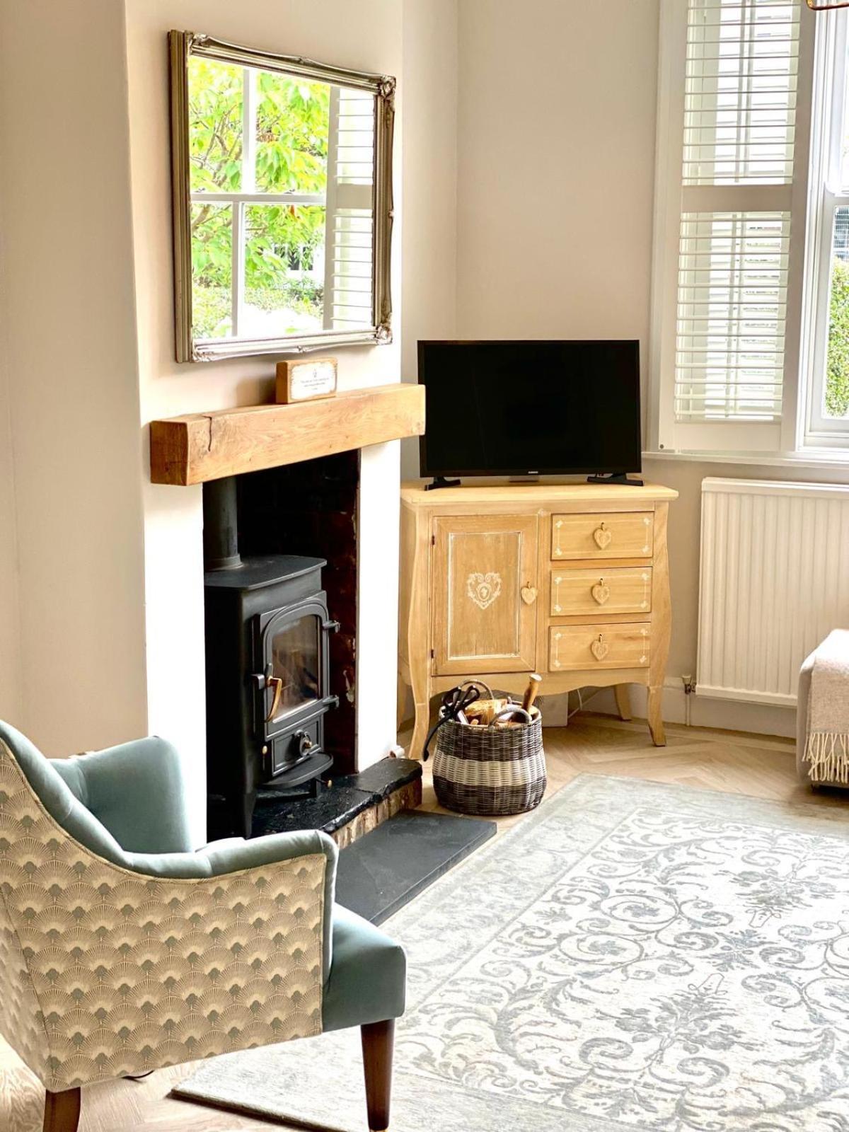 Holiday home Elegant Luxurious Refurbished Meticulous