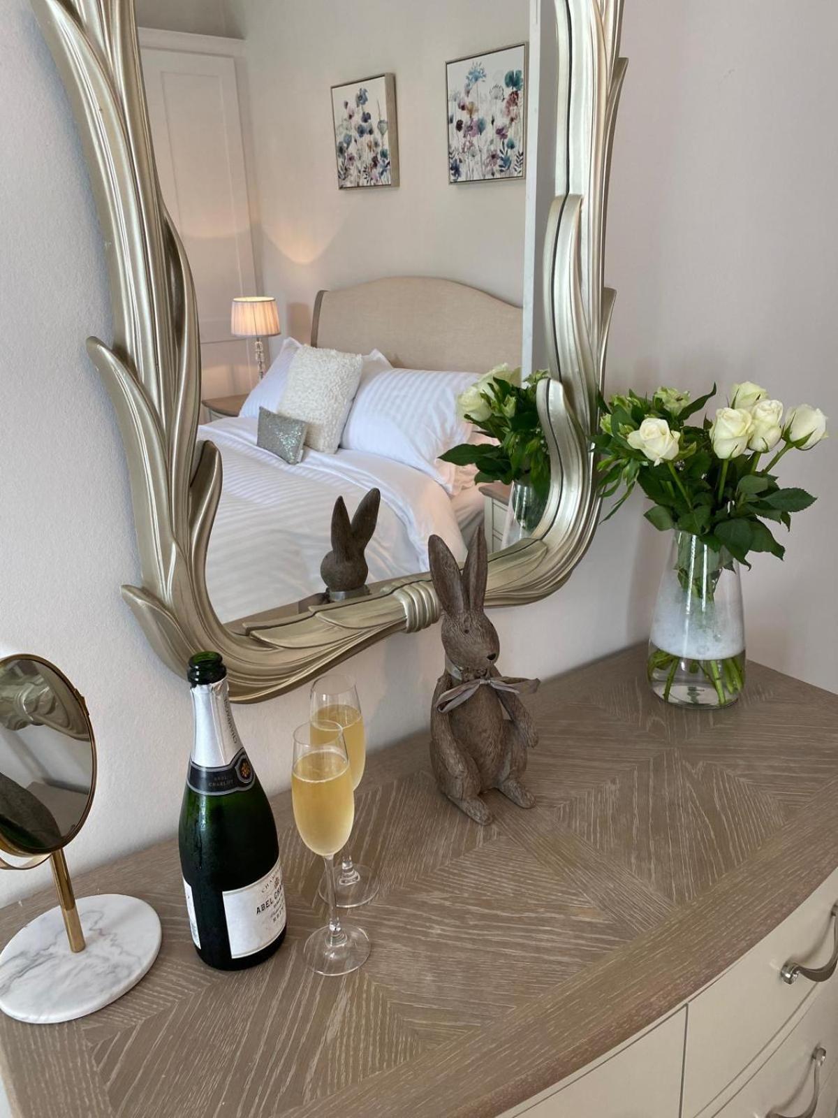 Elegant Luxurious Refurbished Meticulous Дом отдыха Олдерли-Эдж