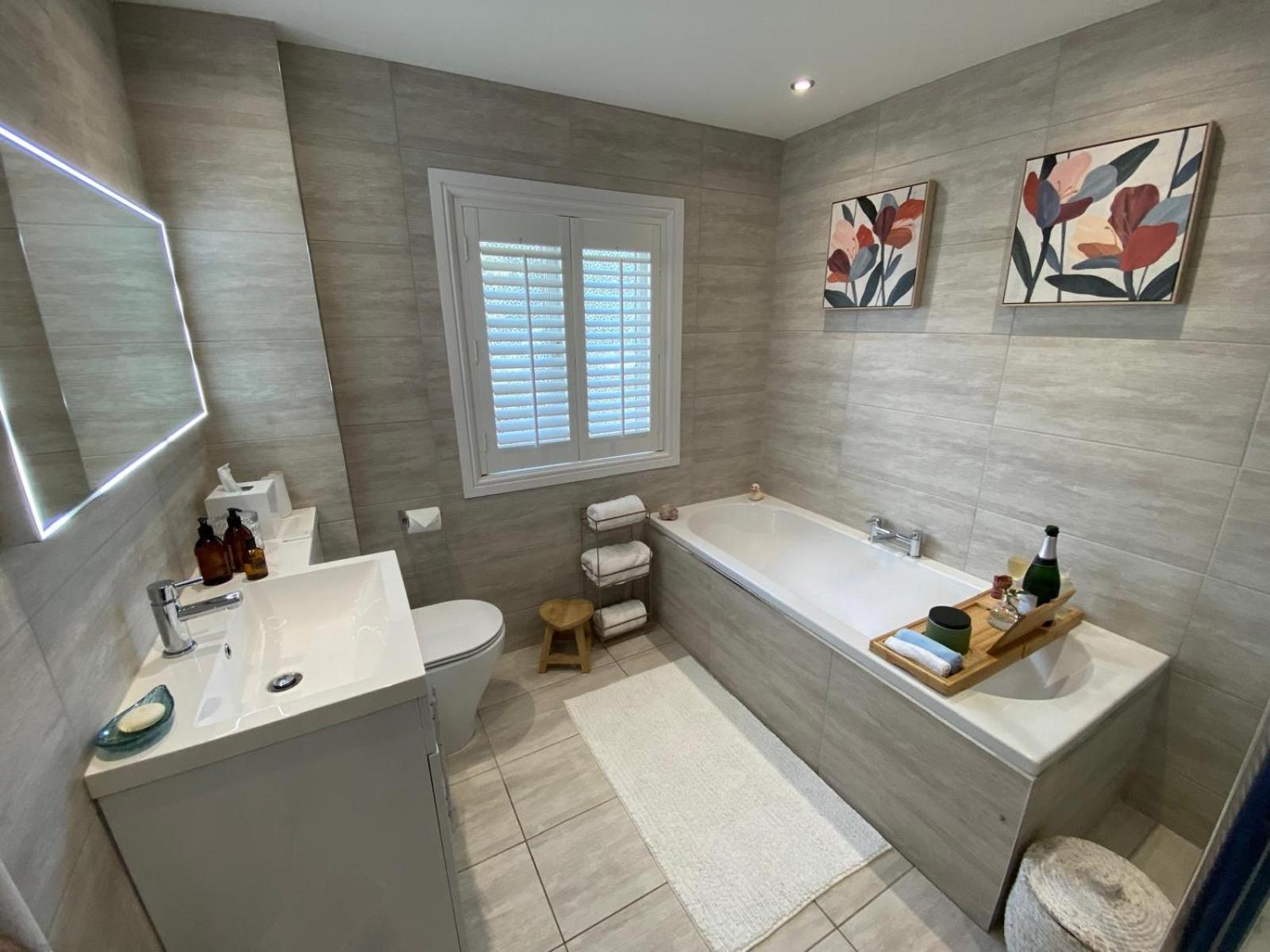 Elegant Luxurious Refurbished Meticulous Дом отдыха