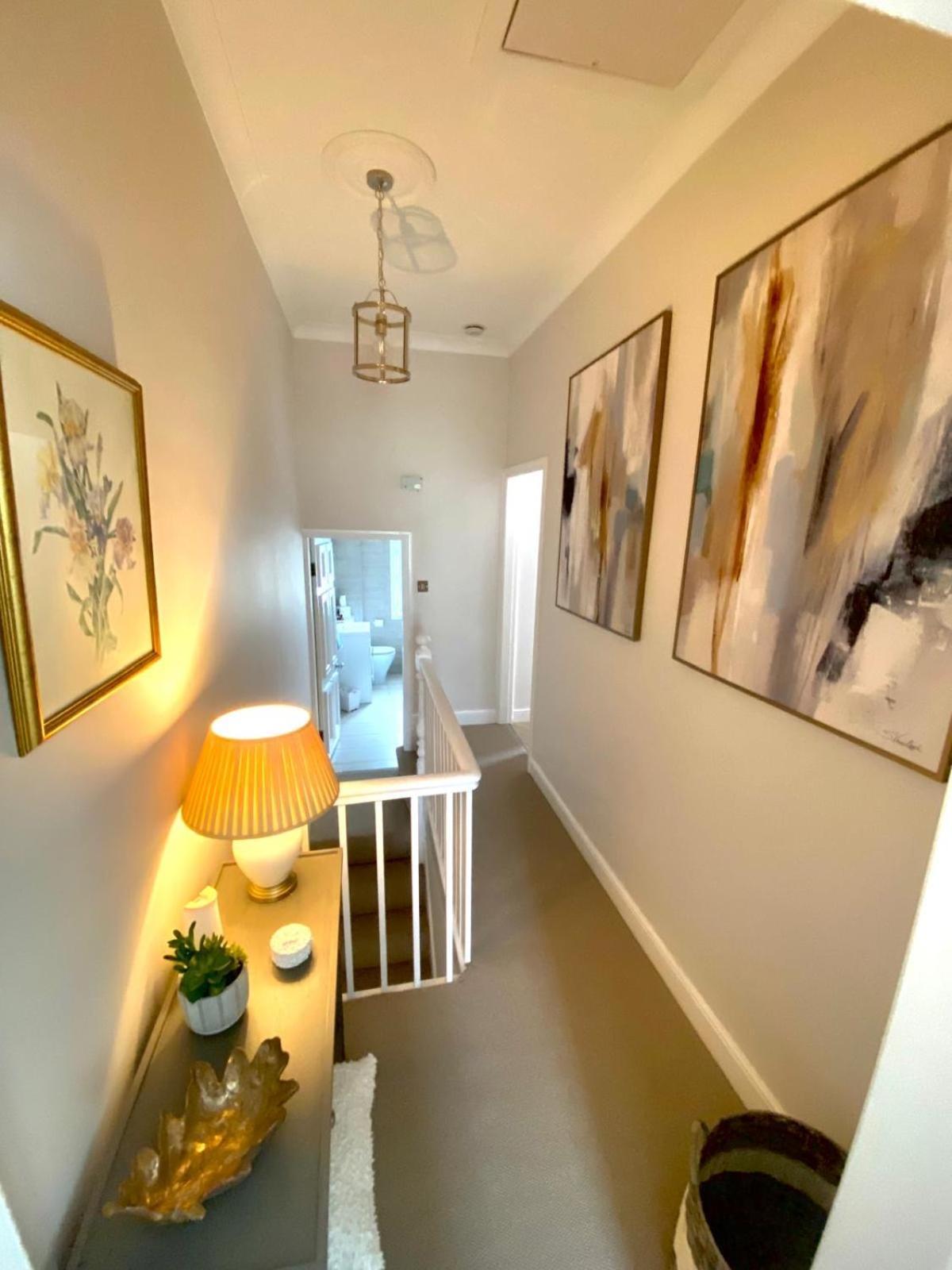 Elegant Luxurious Refurbished Meticulous *